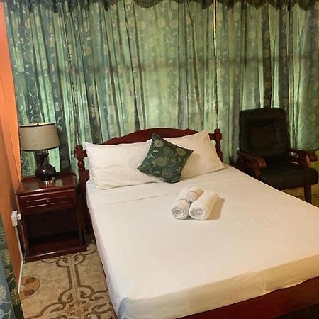 North Bay Inn Sauteurs Екстериор снимка