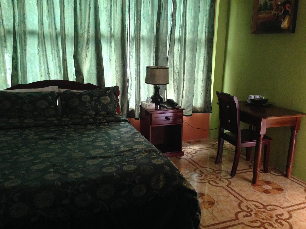 North Bay Inn Sauteurs Екстериор снимка